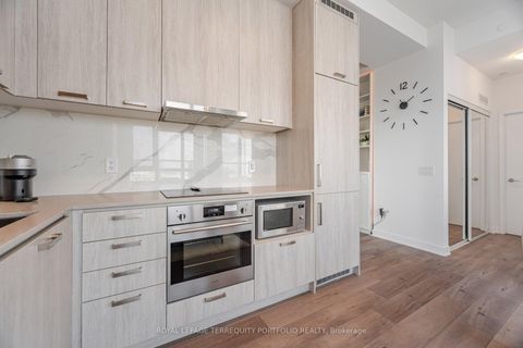 Photo 13 at 1201 - 10 Honeycrisp Crescent, Vaughan Corporate Centre, Vaughan