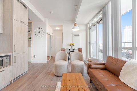 Photo 18 at 1201 - 10 Honeycrisp Crescent, Vaughan Corporate Centre, Vaughan