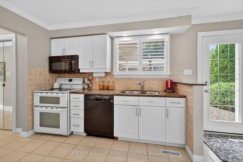 Photo 10 at 54 Devins Drive, Aurora Heights, Aurora