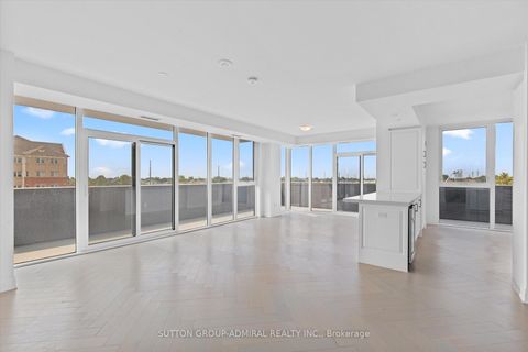 Photo 1 at 305 - 10 Gatineau Drive, Beverley Glen, Vaughan