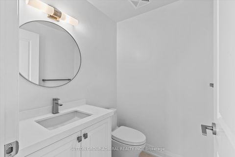 Photo 8 at 305 - 10 Gatineau Drive, Beverley Glen, Vaughan