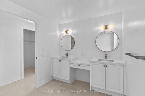 Photo 11 at 305 - 10 Gatineau Drive, Beverley Glen, Vaughan