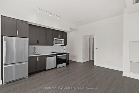 Photo 3 at 202 - 20 Gatineau Drive, Beverley Glen, Vaughan