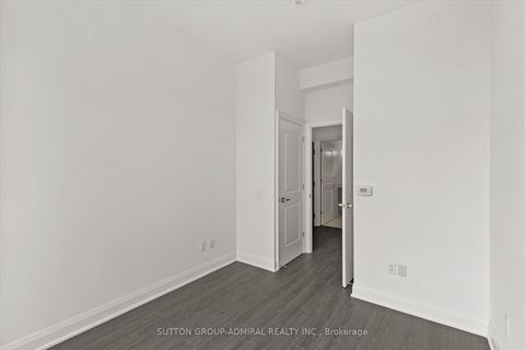 Photo 8 at 202 - 20 Gatineau Drive, Beverley Glen, Vaughan