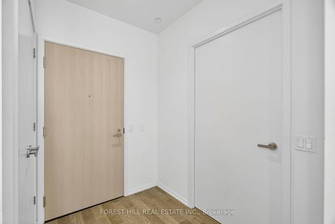Photo 3 at 1241 - 8 Hillsdale Avenue E, Eglinton, Toronto