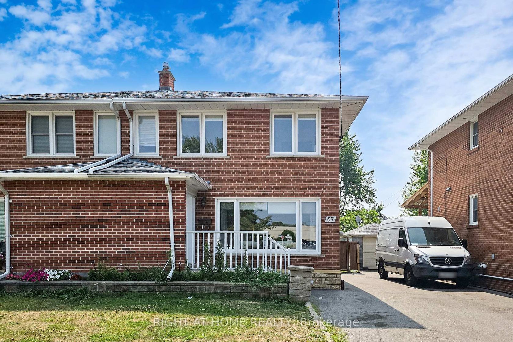 57 Wyndcliff Crescent, Victoria Village, Toronto 
