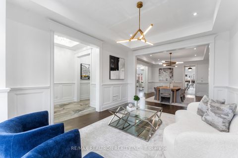 Photo 12 at 62 Endless Circle, Kleinburg, Vaughan