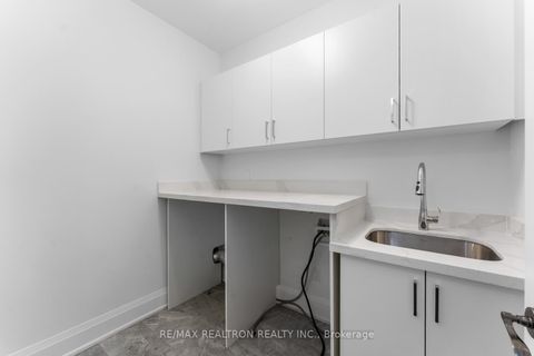 Photo 44 at 62 Endless Circle, Kleinburg, Vaughan