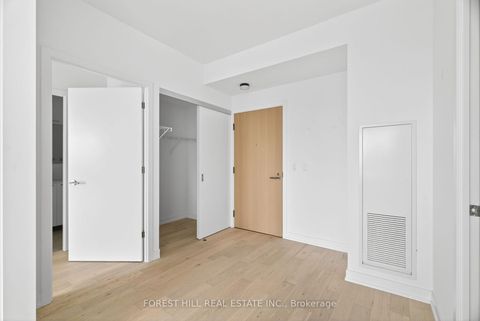 Photo 3 at 804 - 200 Sudbury Street, Little Portugal, Toronto