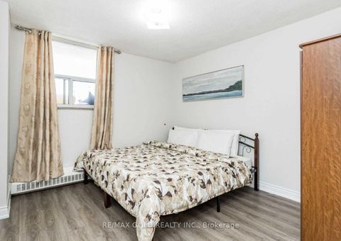 Photo 6 at 1603 - 390 Dixon Road, The Westway, Toronto