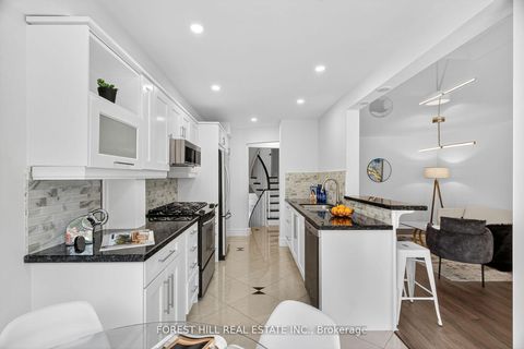 Photo 3 at 48 Beaumont Place, Uplands, Vaughan