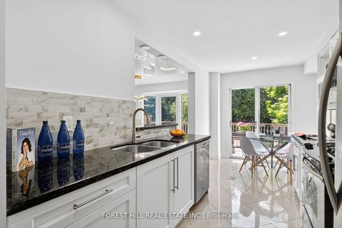 Photo 4 at 48 Beaumont Place, Uplands, Vaughan