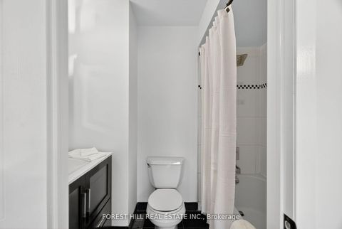 Photo 13 at 48 Beaumont Place, Uplands, Vaughan