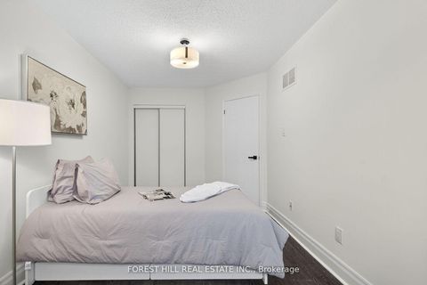 Photo 15 at 48 Beaumont Place, Uplands, Vaughan