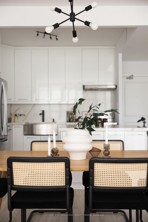 Photo 3 at 107 - 20 Fashion Roseway Way, Willowdale East, Toronto