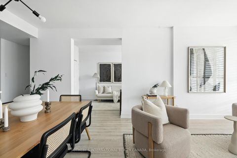 Photo 7 at 107 - 20 Fashion Roseway Way, Willowdale East, Toronto