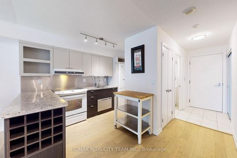 Photo 8 at 308 - 111 Elizabeth Street, Bay Street Corridor, Toronto