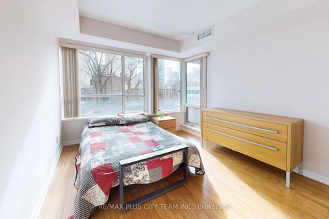 Photo 14 at 308 - 111 Elizabeth Street, Bay Street Corridor, Toronto Photo 14 at 308 - 111 Elizabeth Street, Bay Street Corridor, Toronto