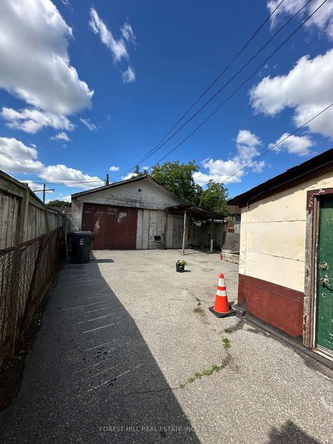 Photo 2 at 668 Jane Street, Smythe, Toronto