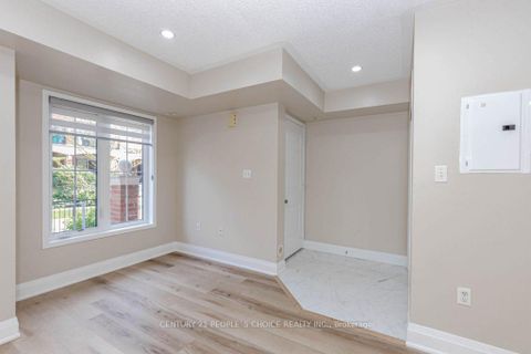 Photo 11 at 25 - 47 Hays Boulevard, RO River Oaks, Oakville