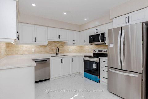 Photo 19 at 25 - 47 Hays Boulevard, RO River Oaks, Oakville