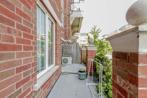 Photo 46 at 25 - 47 Hays Boulevard, RO River Oaks, Oakville