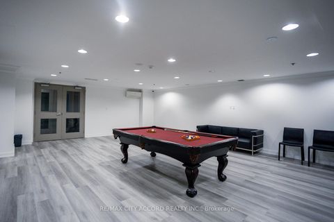 Photo 9 at 720 - 816 Lansdowne Avenue, Junction, Toronto