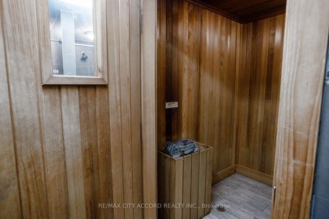 Photo 15 at 720 - 816 Lansdowne Avenue, Junction, Toronto