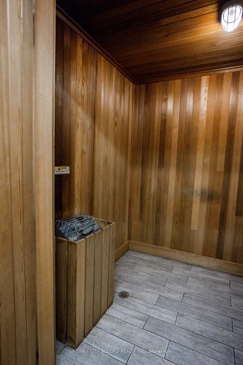 Photo 17 at 720 - 816 Lansdowne Avenue, Junction, Toronto