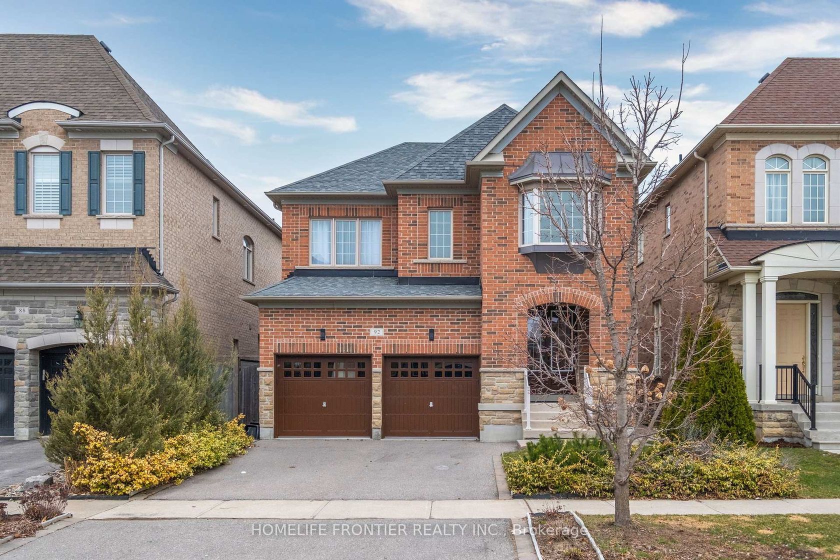 92 Wardlaw Place, Vellore Village, Vaughan by Loree Meneguzzi Real Estate 92 Wardlaw Place, Vellore Village, Vaughan