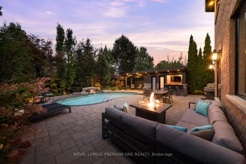 Photo 1 at 28 Johnswood Crescent, Vellore Village, Vaughan