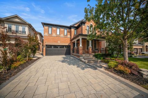 Photo 3 at 28 Johnswood Crescent, Vellore Village, Vaughan