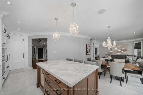 Photo 14 at 28 Johnswood Crescent, Vellore Village, Vaughan