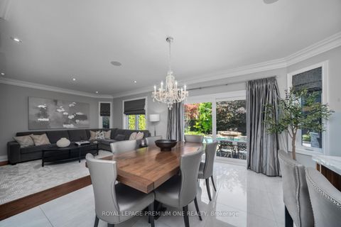 Photo 17 at 28 Johnswood Crescent, Vellore Village, Vaughan