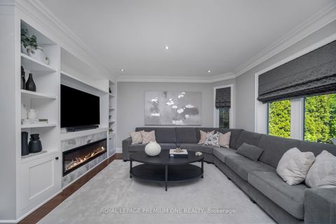 Photo 20 at 28 Johnswood Crescent, Vellore Village, Vaughan