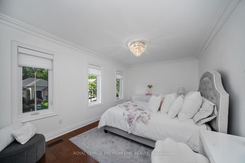Photo 30 at 28 Johnswood Crescent, Vellore Village, Vaughan