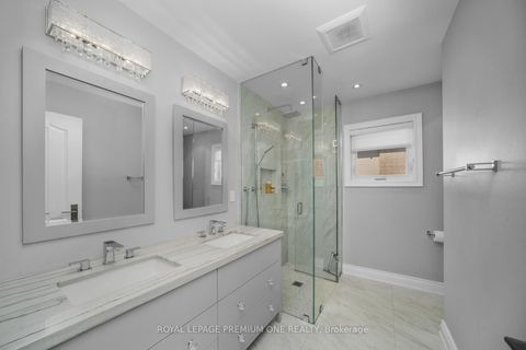 Photo 32 at 28 Johnswood Crescent, Vellore Village, Vaughan