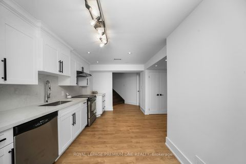 Photo 36 at 28 Johnswood Crescent, Vellore Village, Vaughan