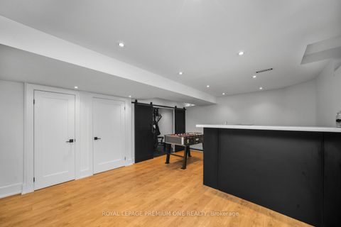 Photo 38 at 28 Johnswood Crescent, Vellore Village, Vaughan