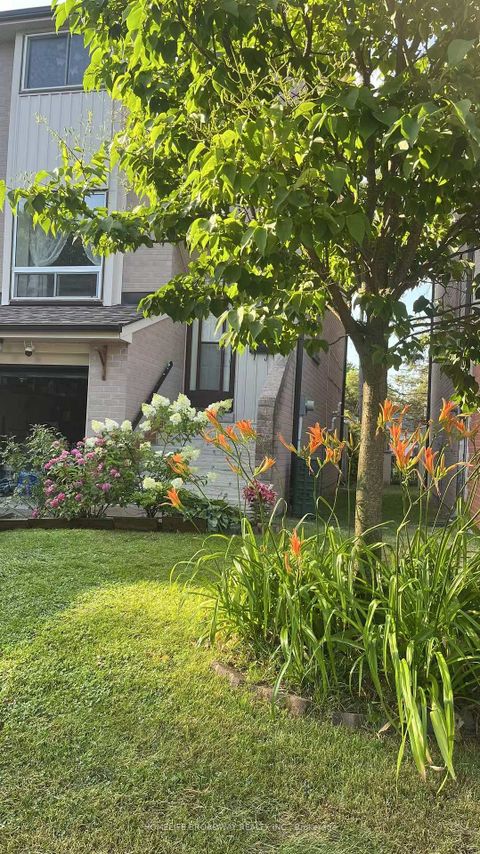 Photo 29 at 129 - 25 Collinsgrove Road, West Hill, Toronto
