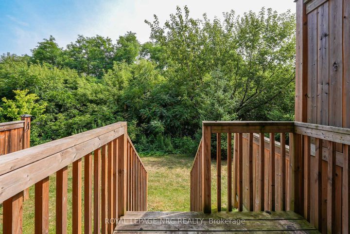 Photo 22 at 30 - 290 Barton Street W, Strathcona, Hamilton