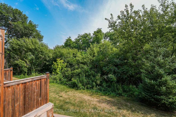 Photo 23 at 30 - 290 Barton Street W, Strathcona, Hamilton