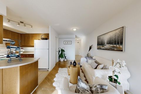 Photo 13 at 1014 - 2 Rean Drive, Bayview Village, Toronto