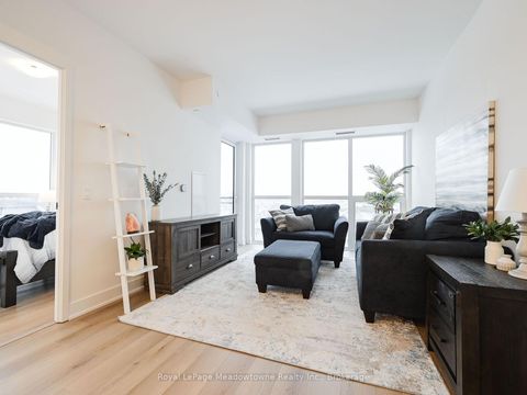 Photo 7 at 618 - 2343 KHALSA Gate, WM Westmount, Oakville
