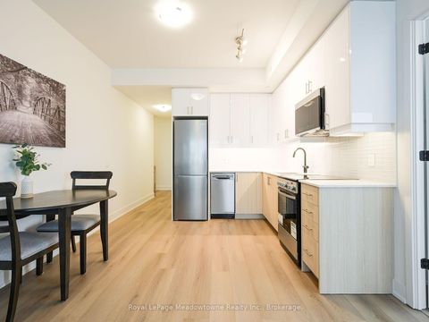 Photo 11 at 618 - 2343 KHALSA Gate, WM Westmount, Oakville