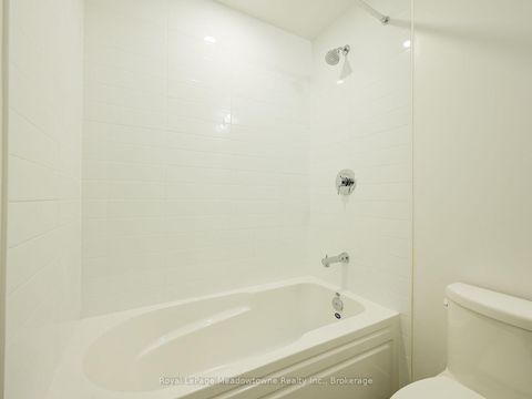 Photo 16 at 618 - 2343 KHALSA Gate, WM Westmount, Oakville