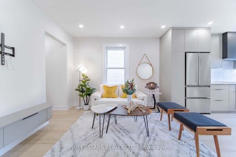 Photo 5 at 14 Pinegrove Avenue, Cliffside, Toronto