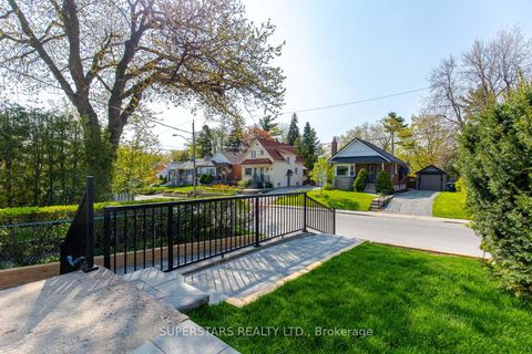Photo 23 at 14 Pinegrove Avenue, Cliffside, Toronto