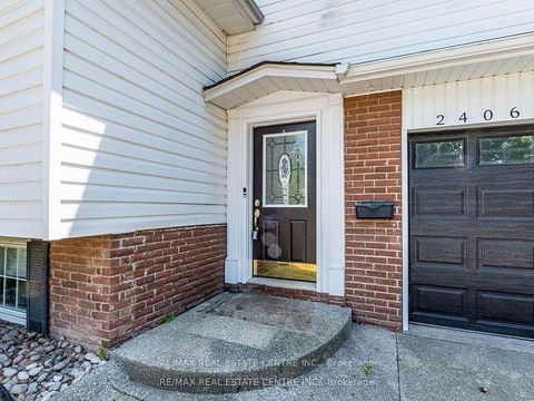 Photo 2 at 2406 Ventura Drive, WO West, Oakville