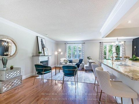 Photo 5 at 2406 Ventura Drive, WO West, Oakville